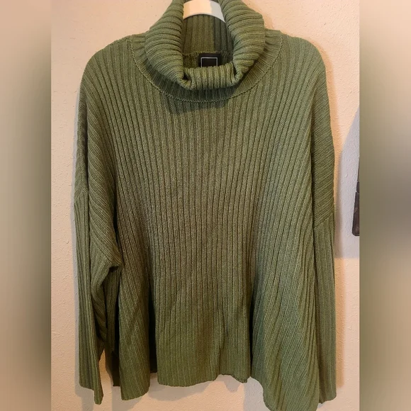 NWOT Lily & Lottie Bonnie Foldover Turtleneck Sweater - Green Sz M/L - Picture 5 of 10